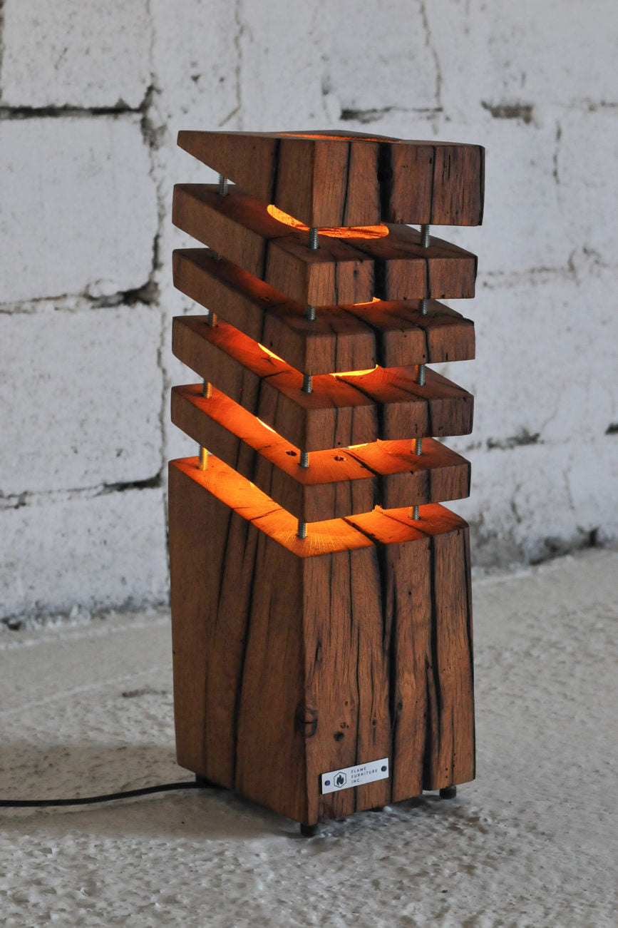 Drvena Podna Lampa