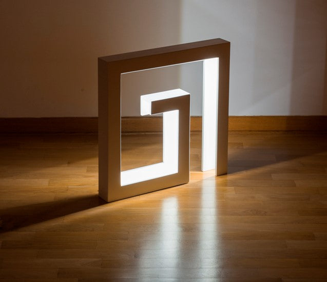 Lavirint Podna Lampa
