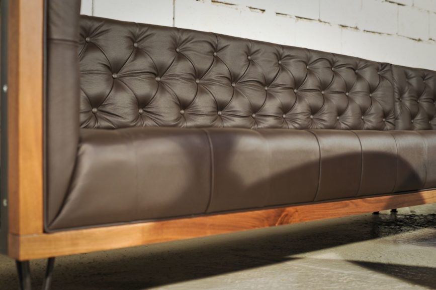 Elegantna Sofa